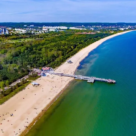 公寓 Noir - Close To The *