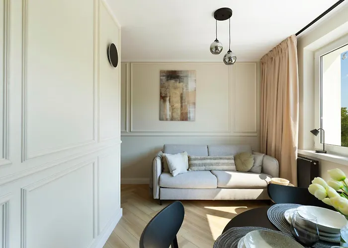 Noir - Close To The *